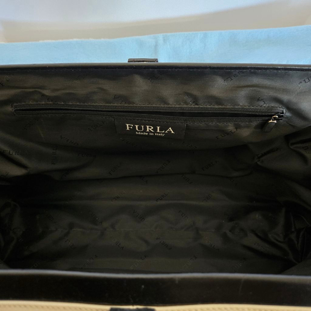 Vintage Furla Two Toned Cream & Black Leather "Doctors" Satchel Handbag - Picture 12 of 15